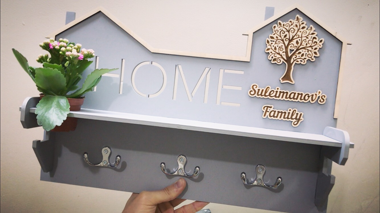 Suleimanov's Family Lazer Kesim Ahşap Tabela tasarım önizlemesi