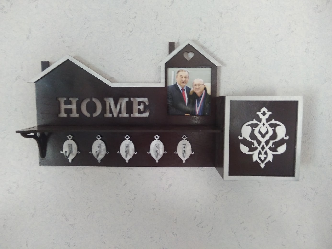 Ahşap Lazer Kesim Home Yazılı Anahtarlık Askısı tasarım önizlemesi