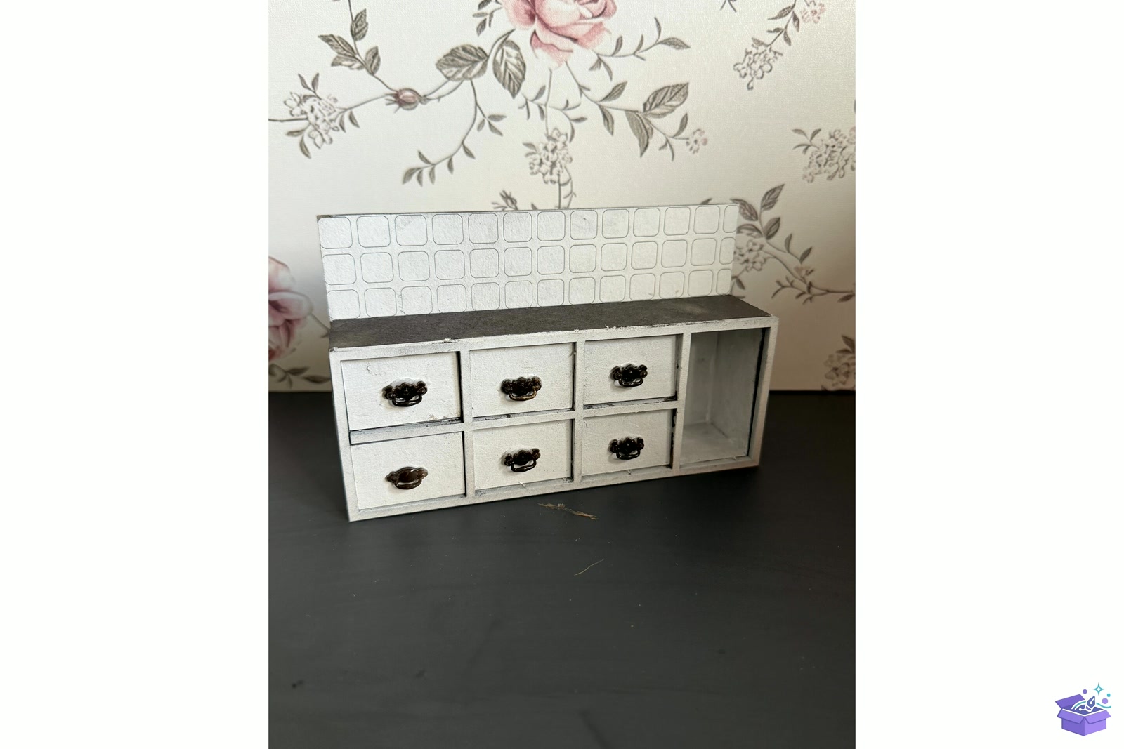 Vintage Dollhouse Mutfak Cabinet Storag - 3D Baskı ve Model Dosyası (STL, OBJ, 3MF) - detaylı önizleme 2